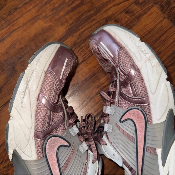 Nike V2K Run Smokey Mauve, Cobblestone, Light Smoke Grey, Low Top Sneakers W 11 - Picture 9 of 10